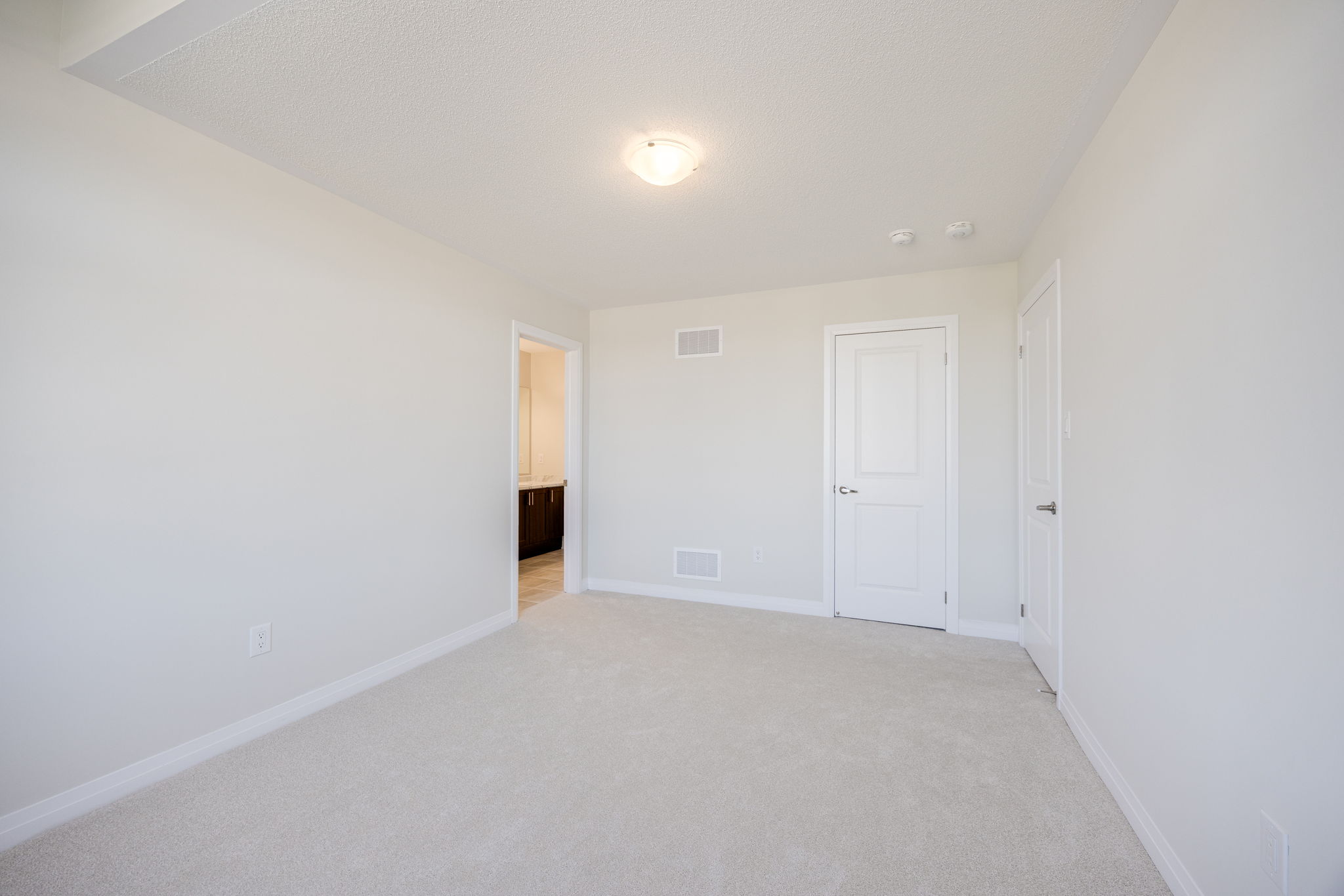 Innisfil property showcase — delivered property photograph 31