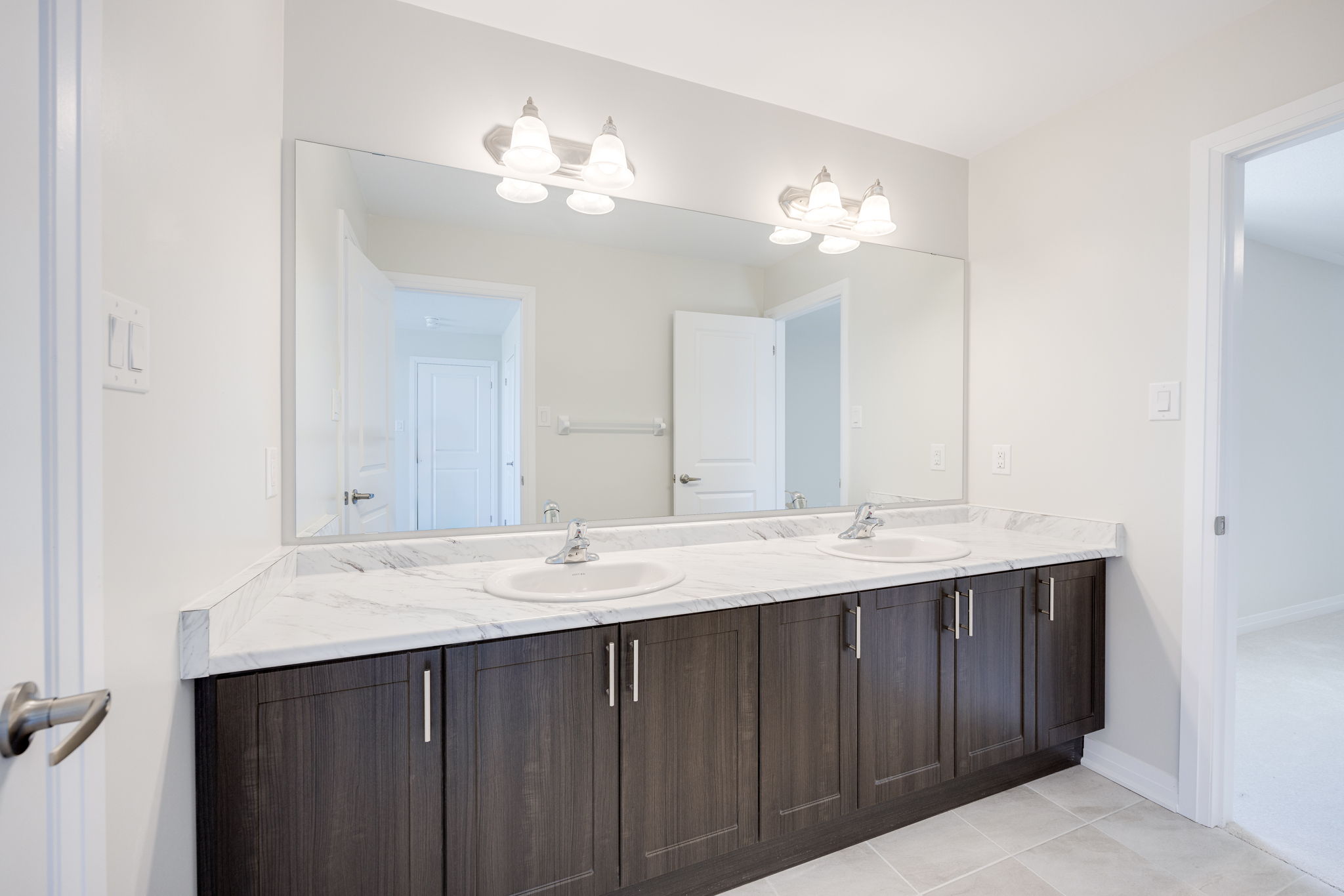 Innisfil property showcase — delivered property photograph 32