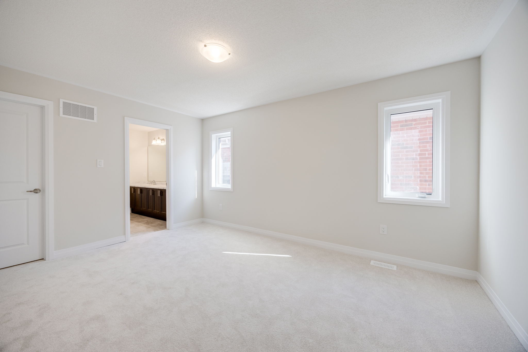 Innisfil property showcase — delivered property photograph 35