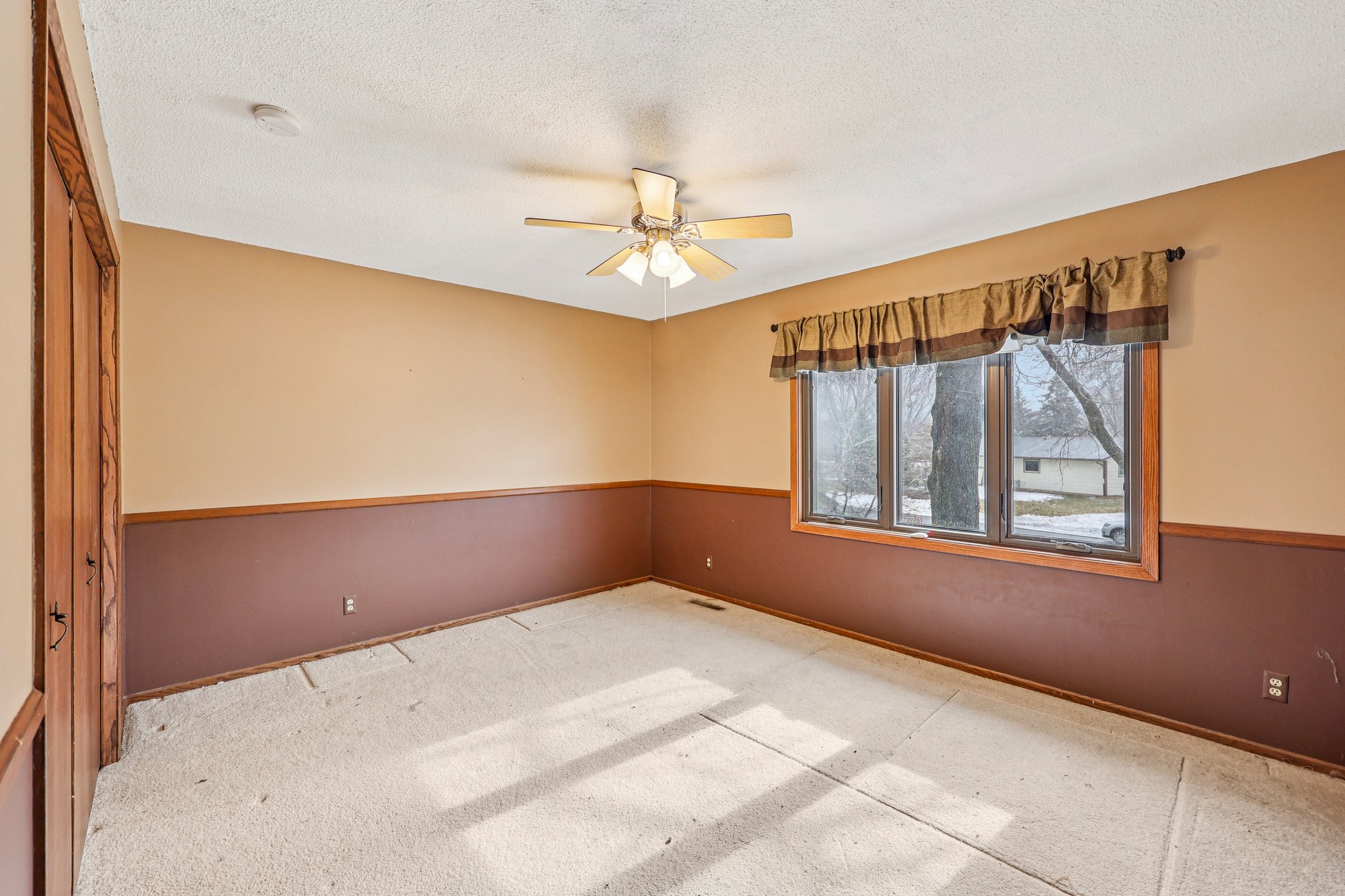 Meadowlark Ct-S1902-030.jpg