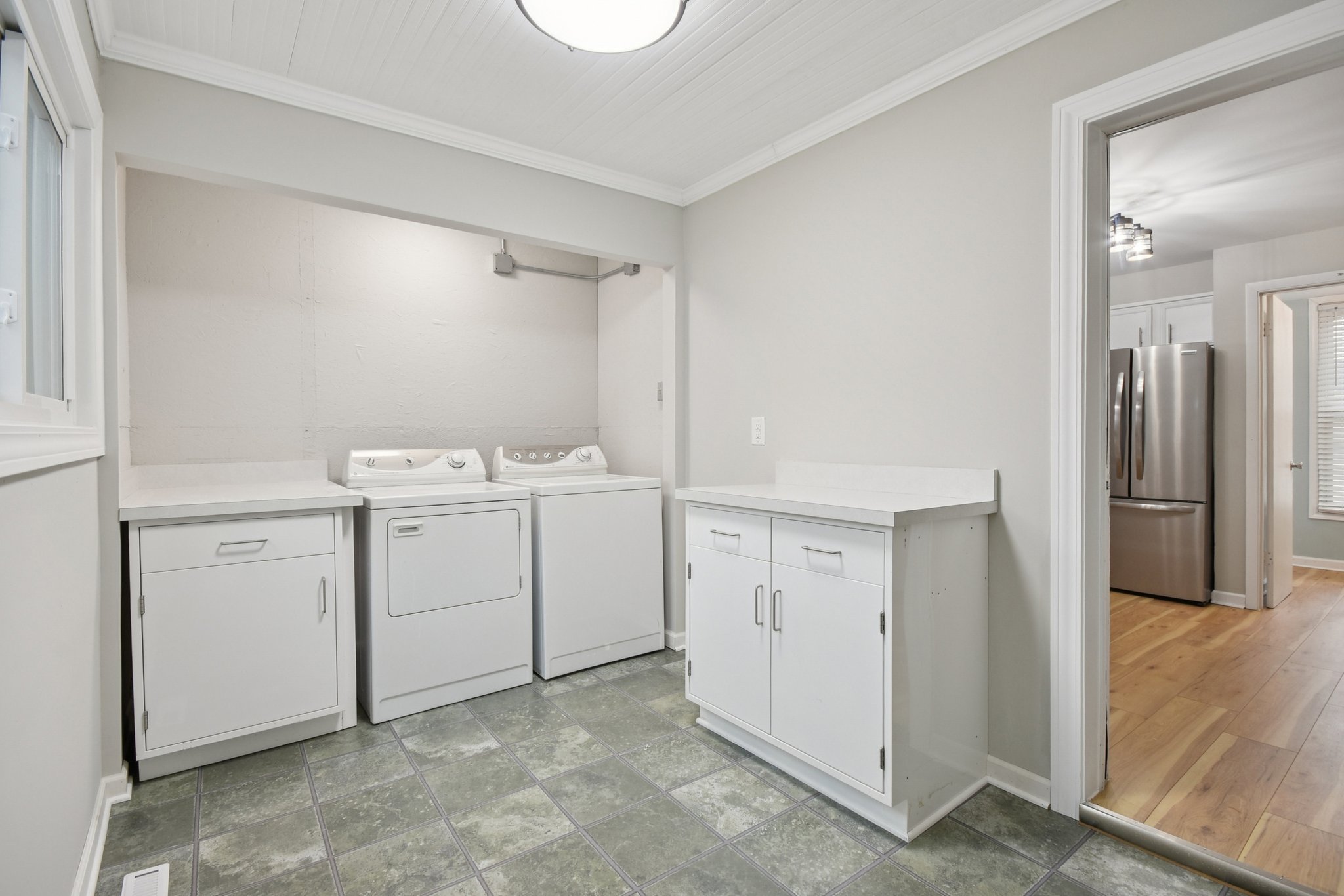 Butler St-S1911-016.jpg