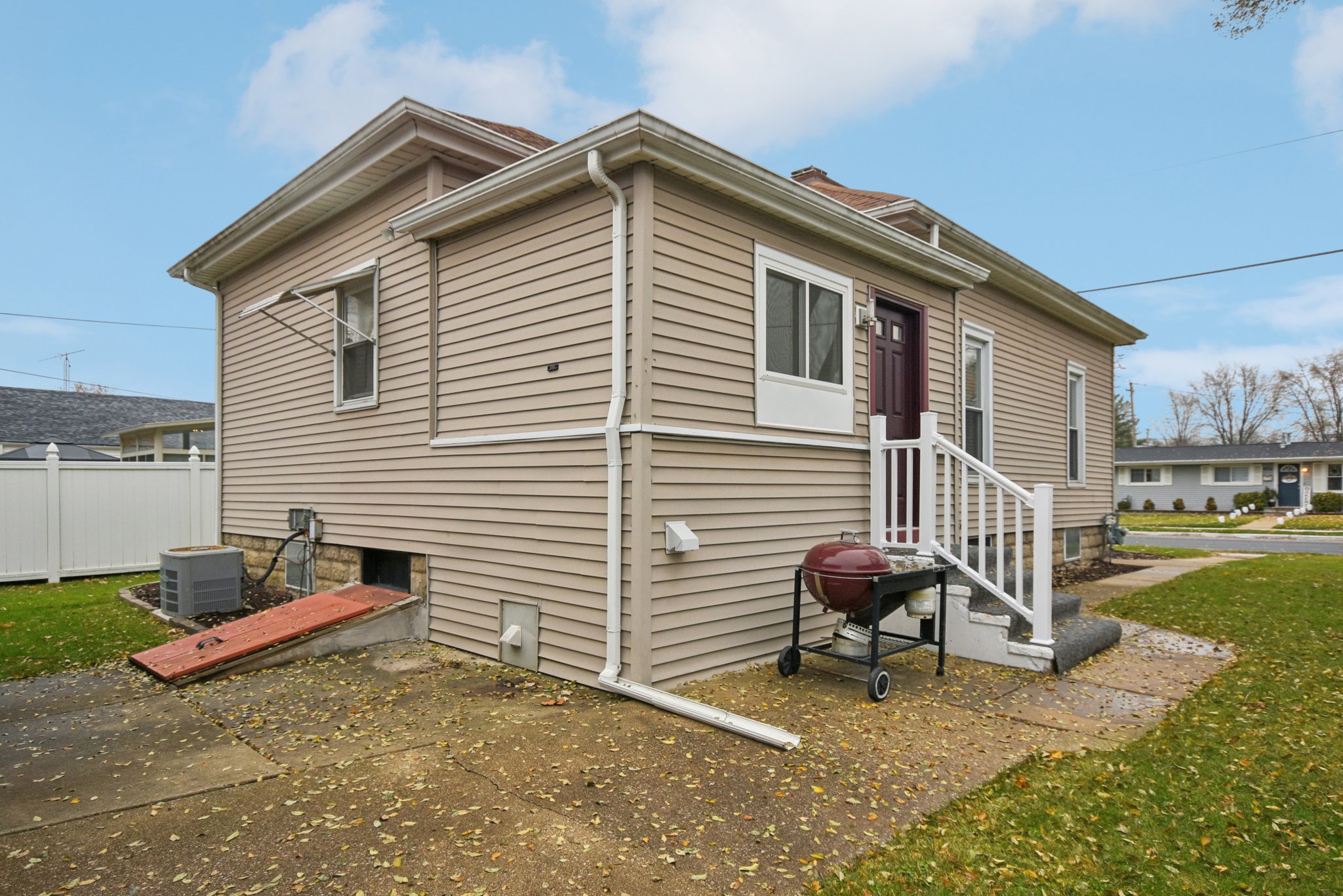 Butler St-S1911-024.jpg