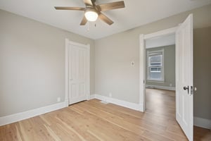 Butler St-S1911-014.jpg