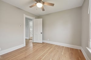 Butler St-S1911-015.jpg