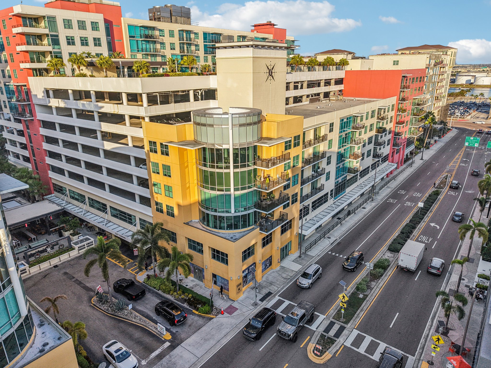 E Kennedy Blvd unit 616-S2111-036.jpg