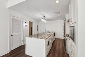E Kennedy Blvd unit 616-S2111-017.jpg