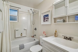 NE Northgate Way-S0707-020.jpg