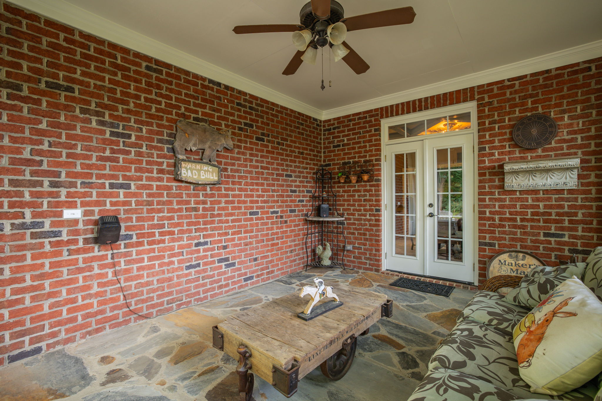 1208 Westminster Dr-36