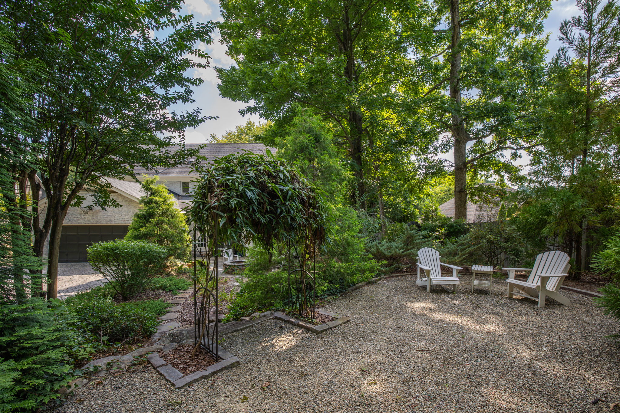 1208 Westminster Dr-43