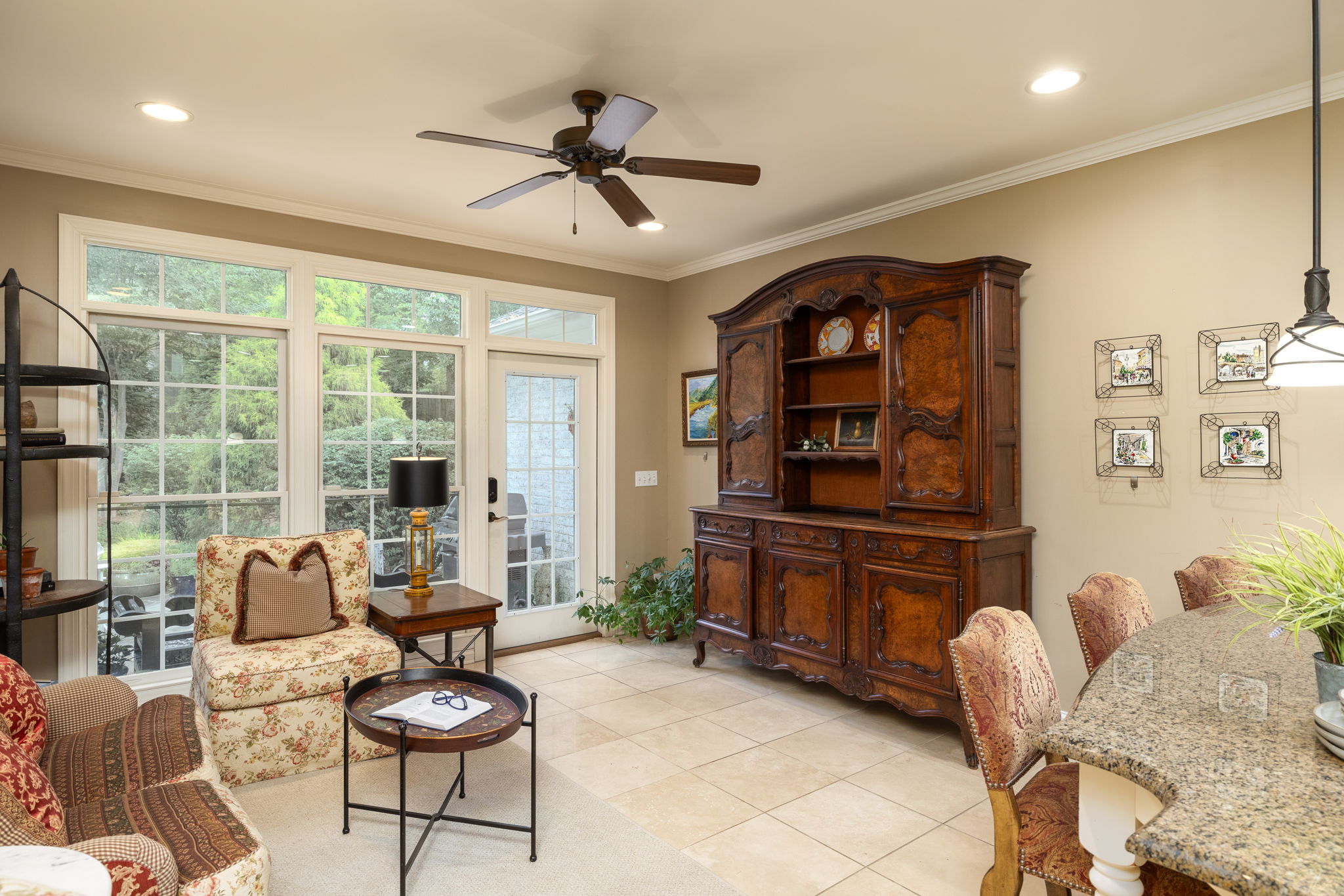 1208 Westminster Dr-16
