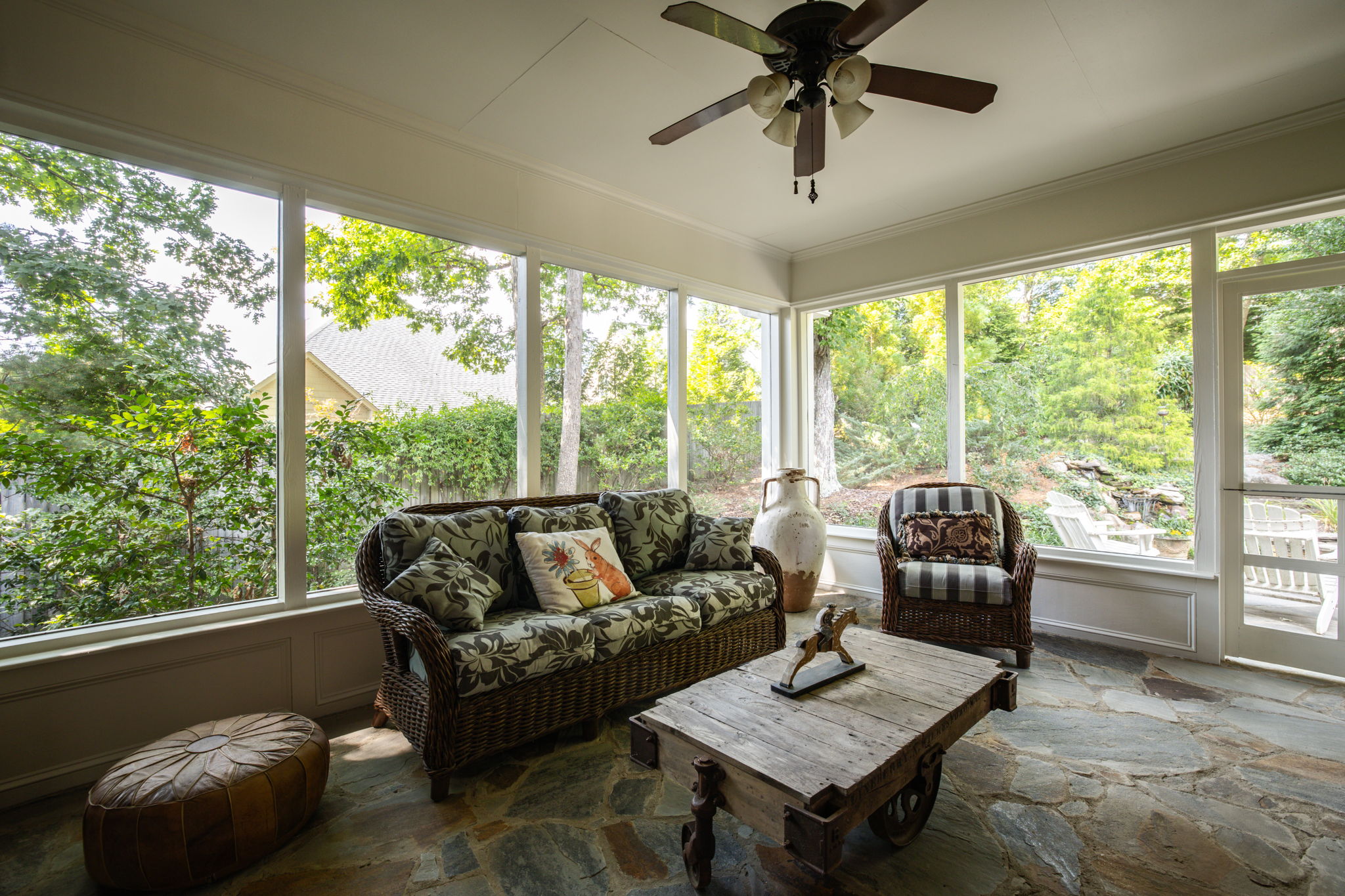 1208 Westminster Dr-35