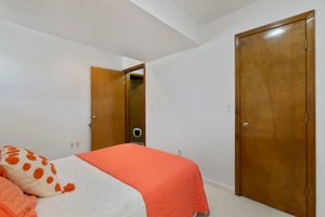  Photo 100