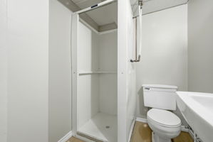  Photo 33