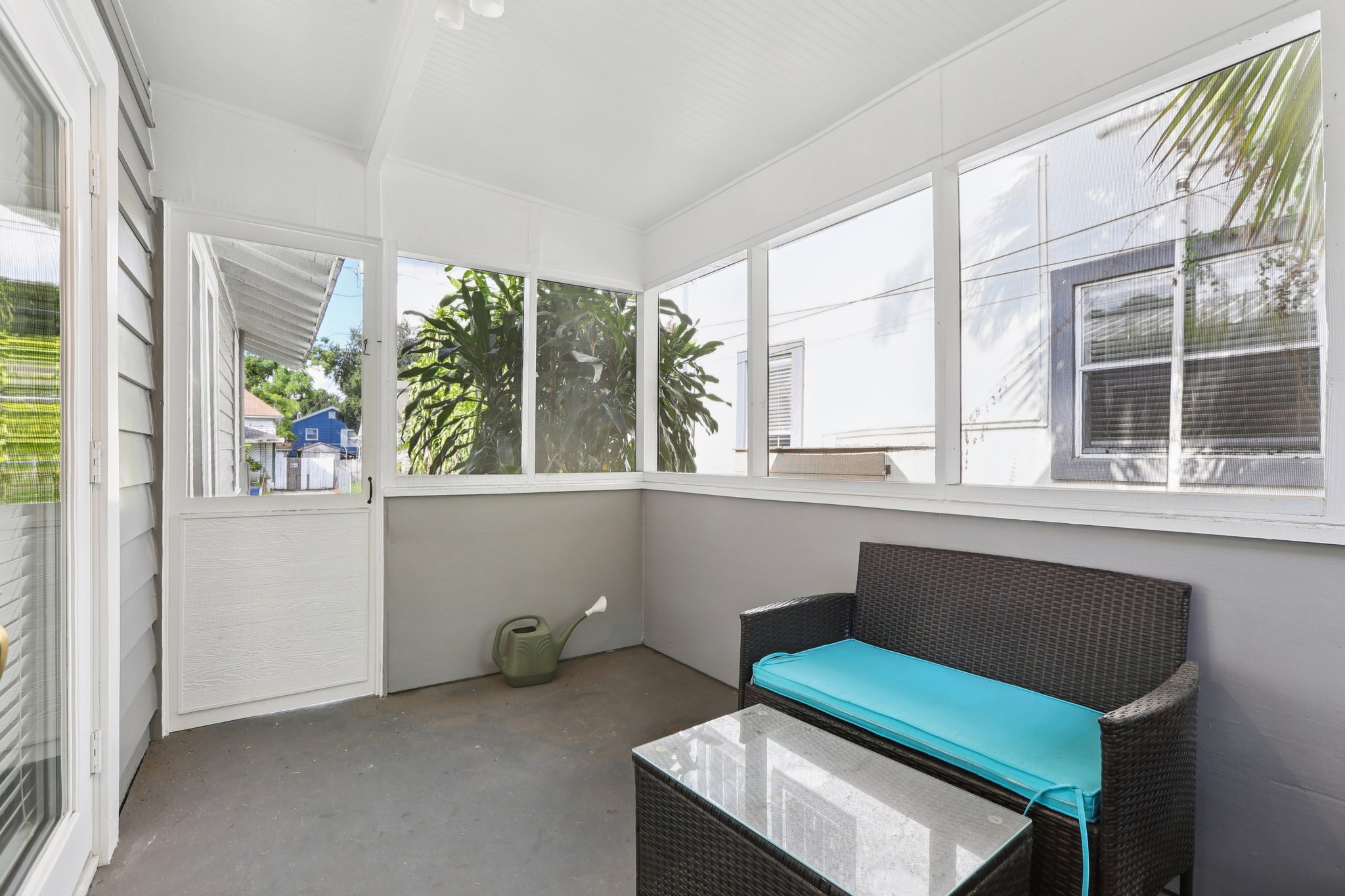 E 17th Ave-S2509-005.jpg