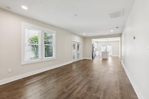 E 17th Ave-S2509-015.jpg