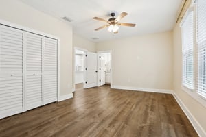 E 17th Ave-S2509-027.jpg