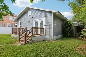 E 17th Ave-S2509-046.jpg