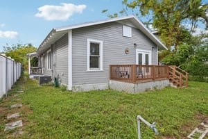 E 17th Ave-S2509-048.jpg