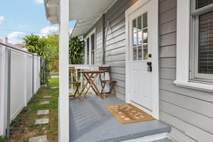 E 17th Ave-S2509-049.jpg