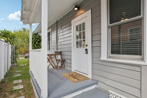 E 17th Ave-S2509-050.jpg