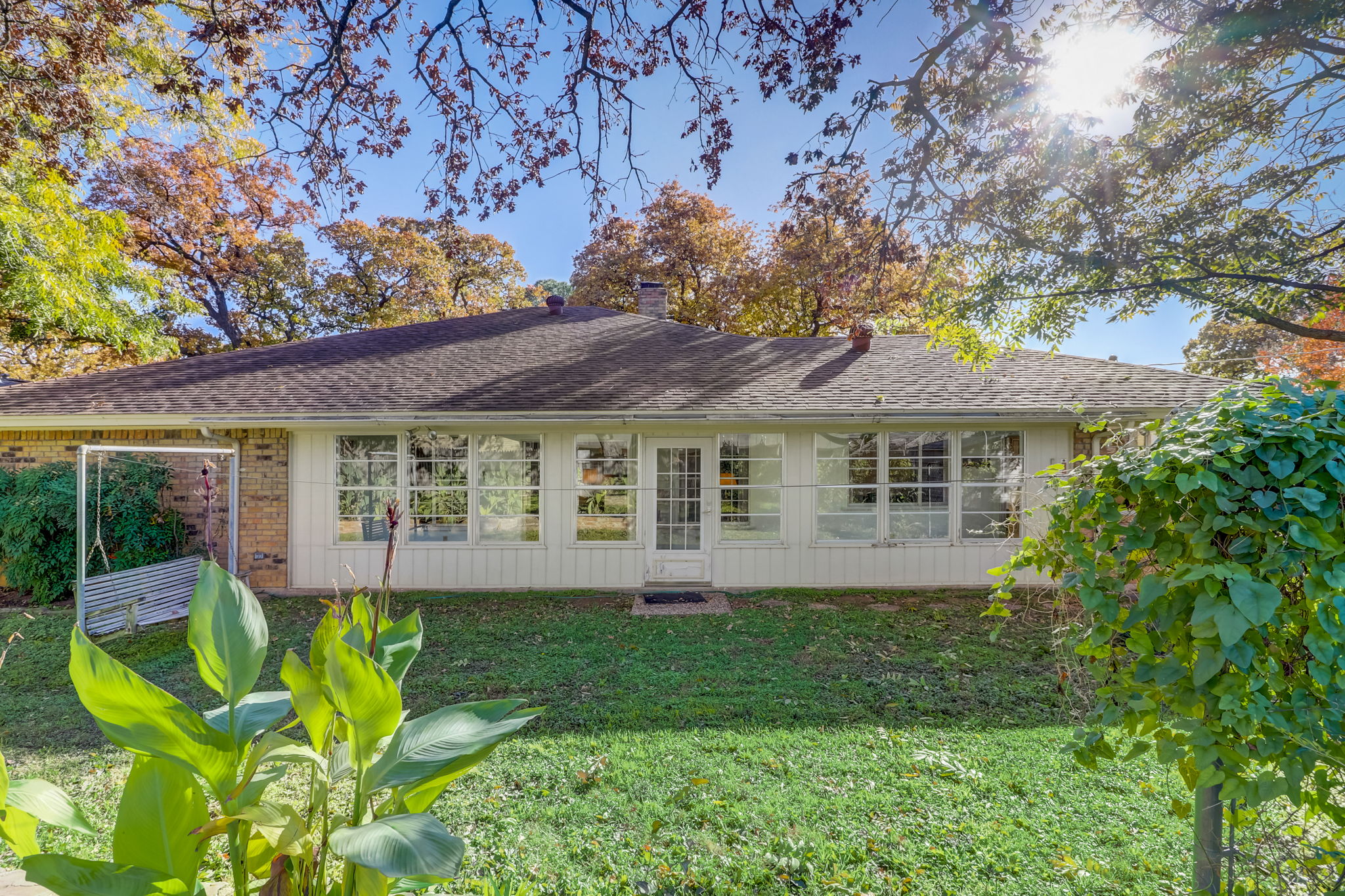 Lansdowne Dr-032