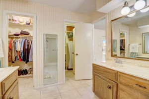 Lansdowne Dr-029