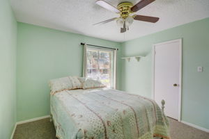 Lansdowne Dr-019