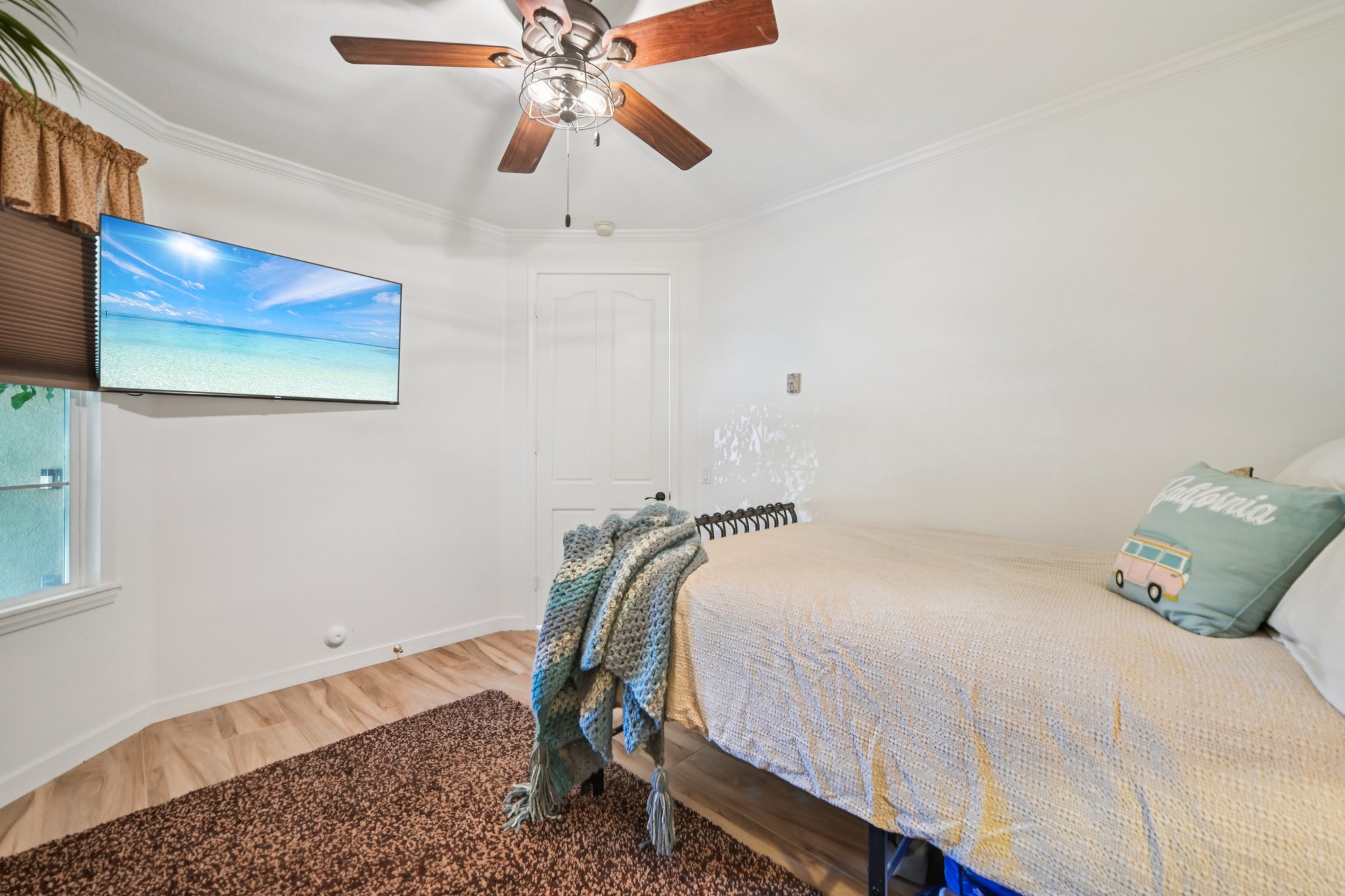 Poppy Tree Pl-S1504-024.jpg