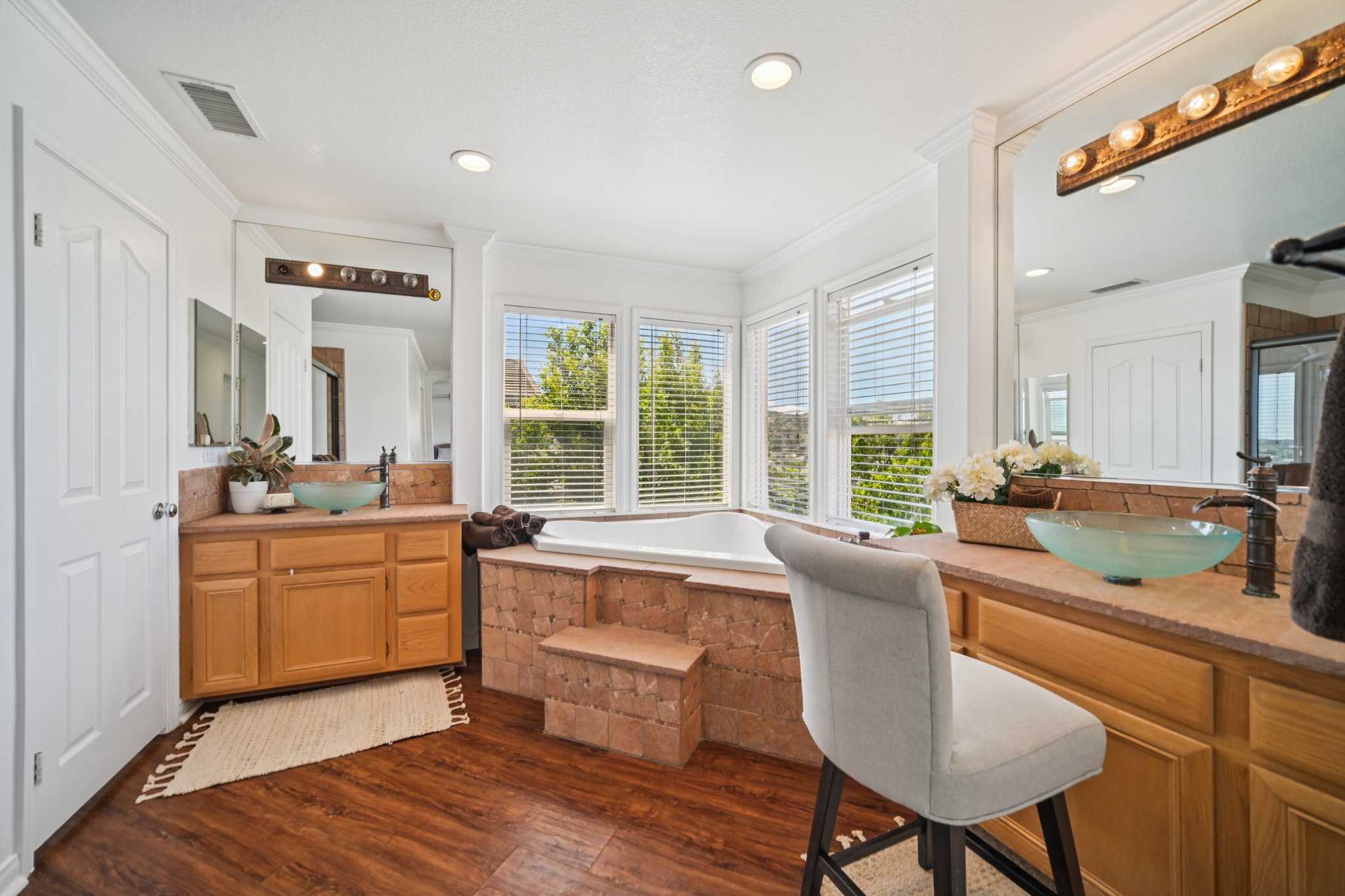 Poppy Tree Pl-S1504-040.jpg