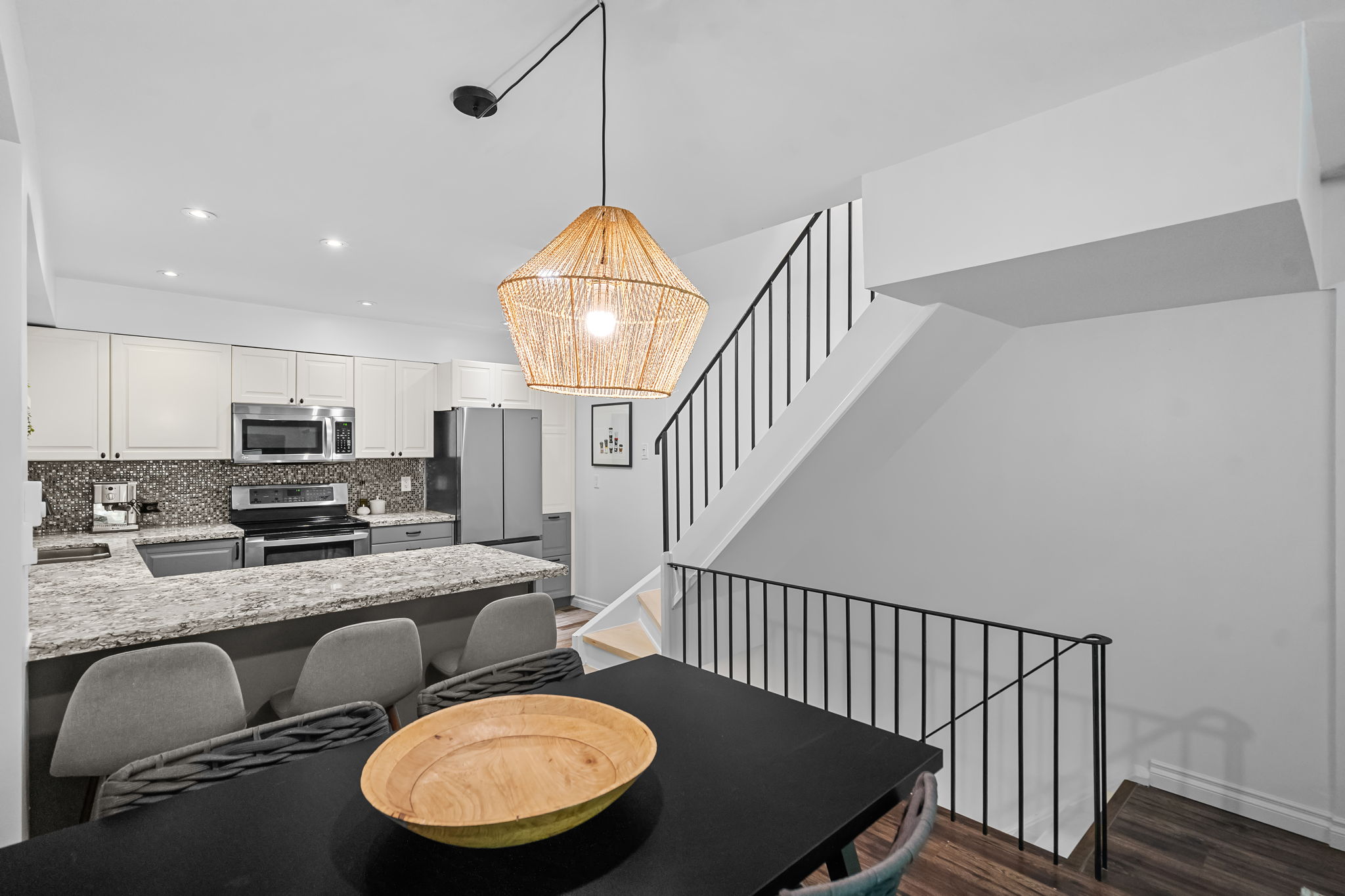 1209 Queen St E Toronto, ON M4M 3H4