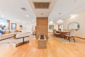  Photo 65