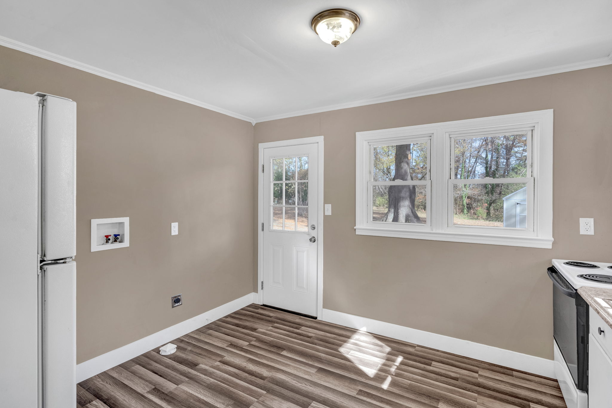 121 Dibrell Rd-12