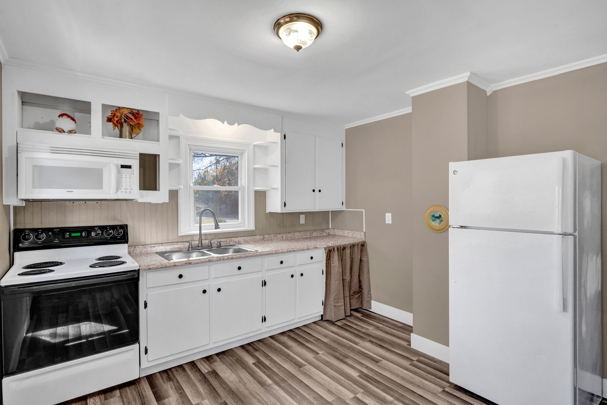 121 Dibrell Rd-10