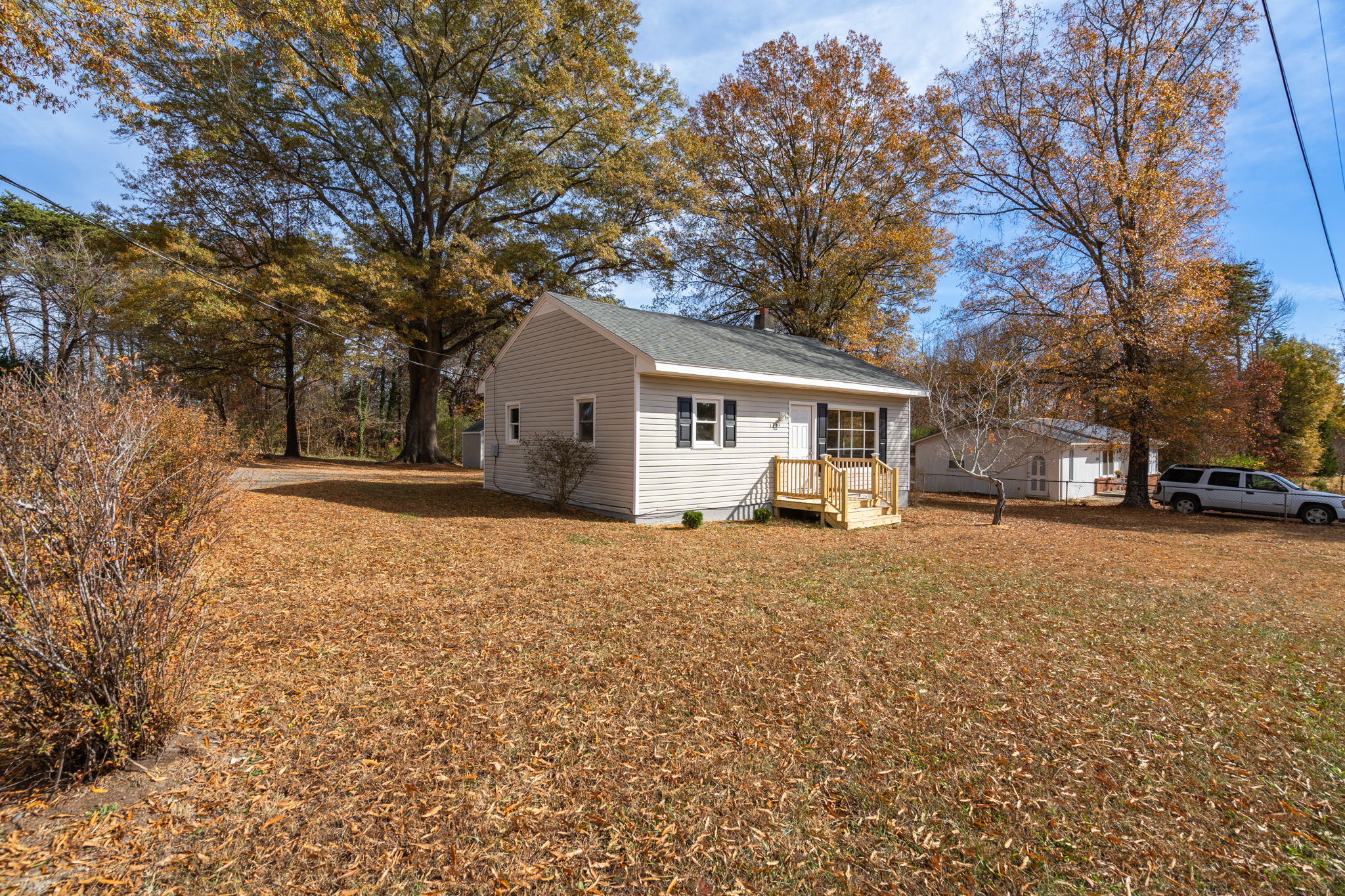 121 Dibrell Rd-2