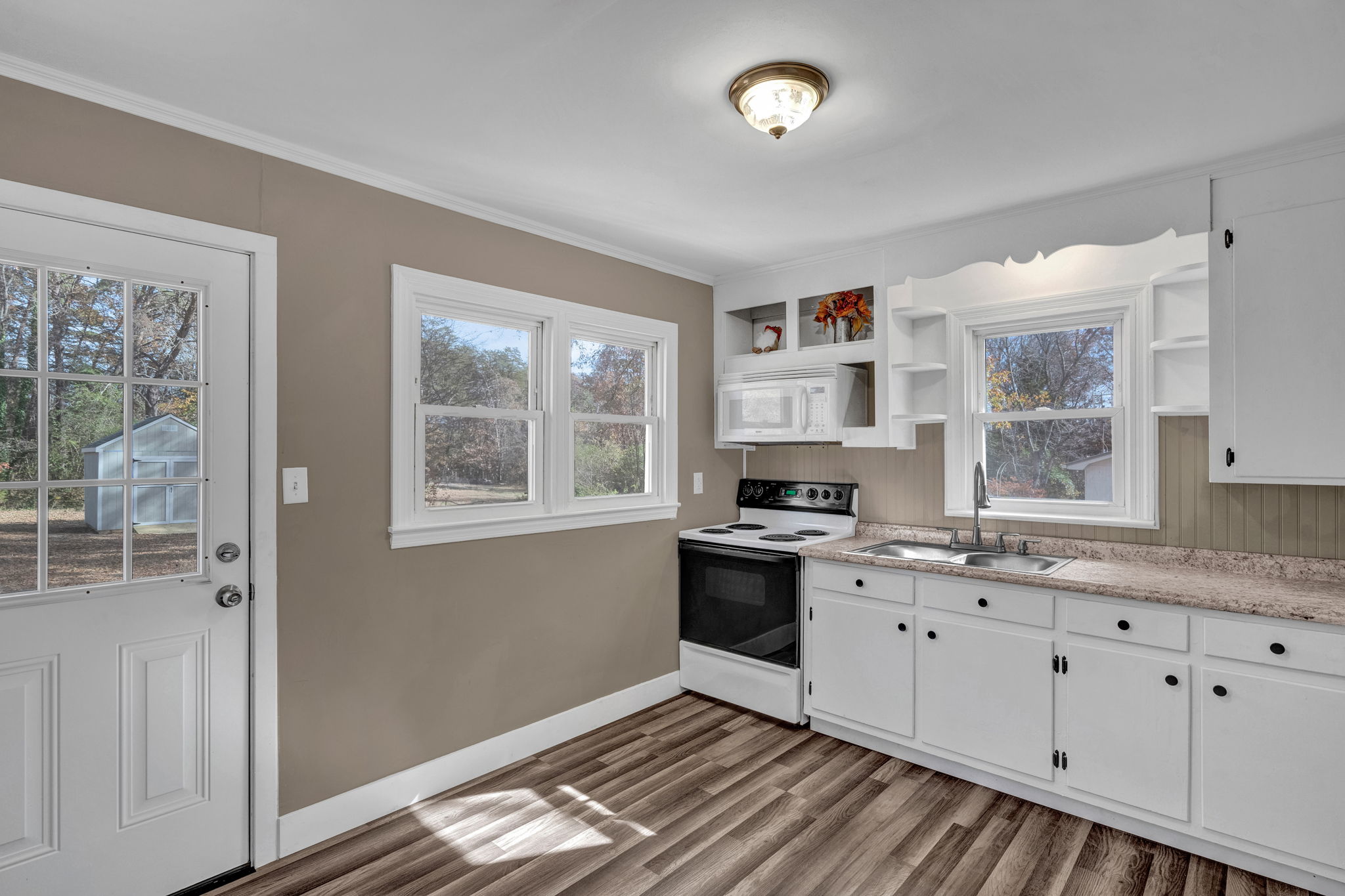 121 Dibrell Rd-9