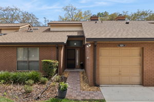 121 Feather Edge Loop, Lk Mary