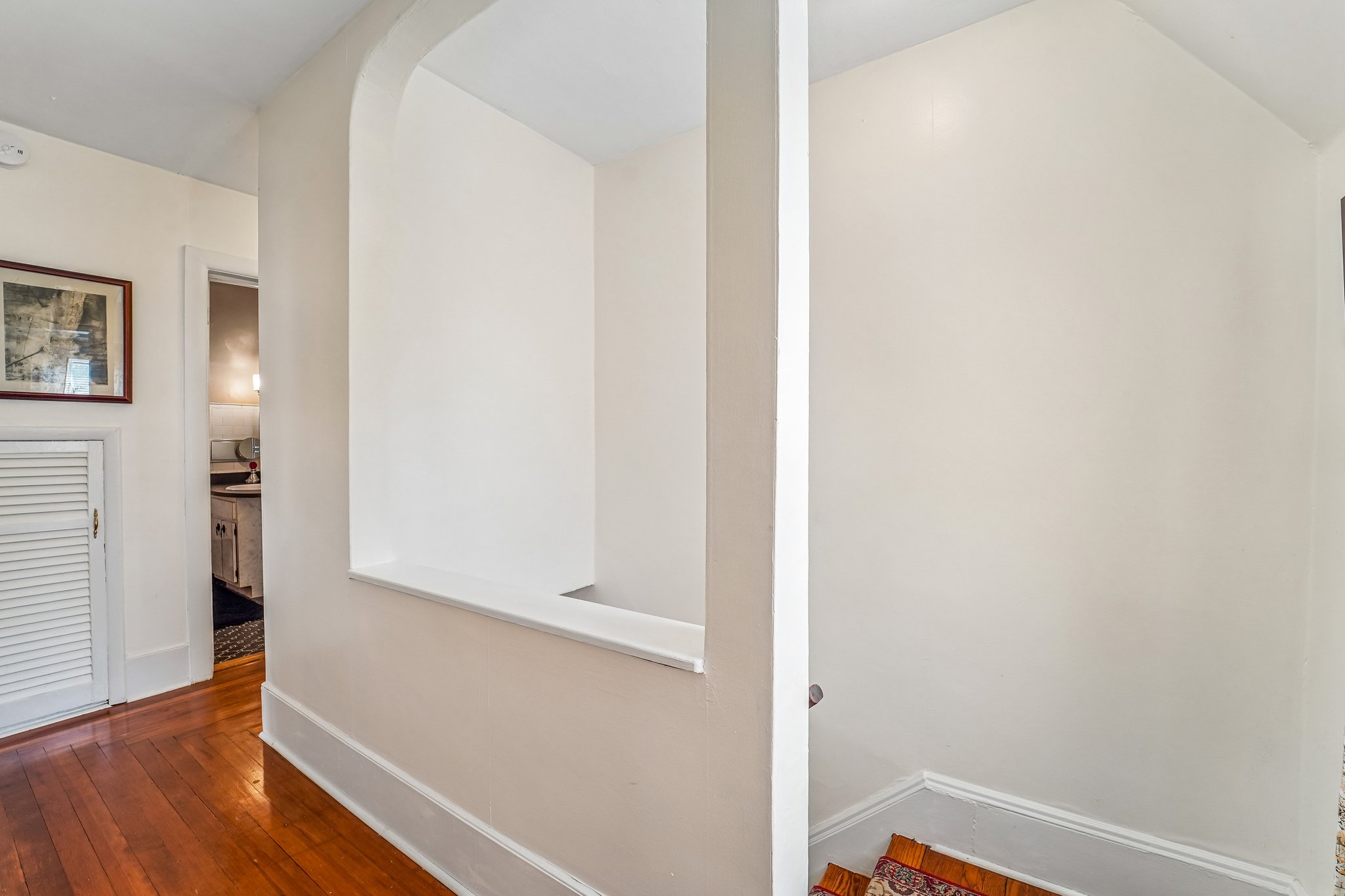 Goodwin Ter-S2104-027.jpg