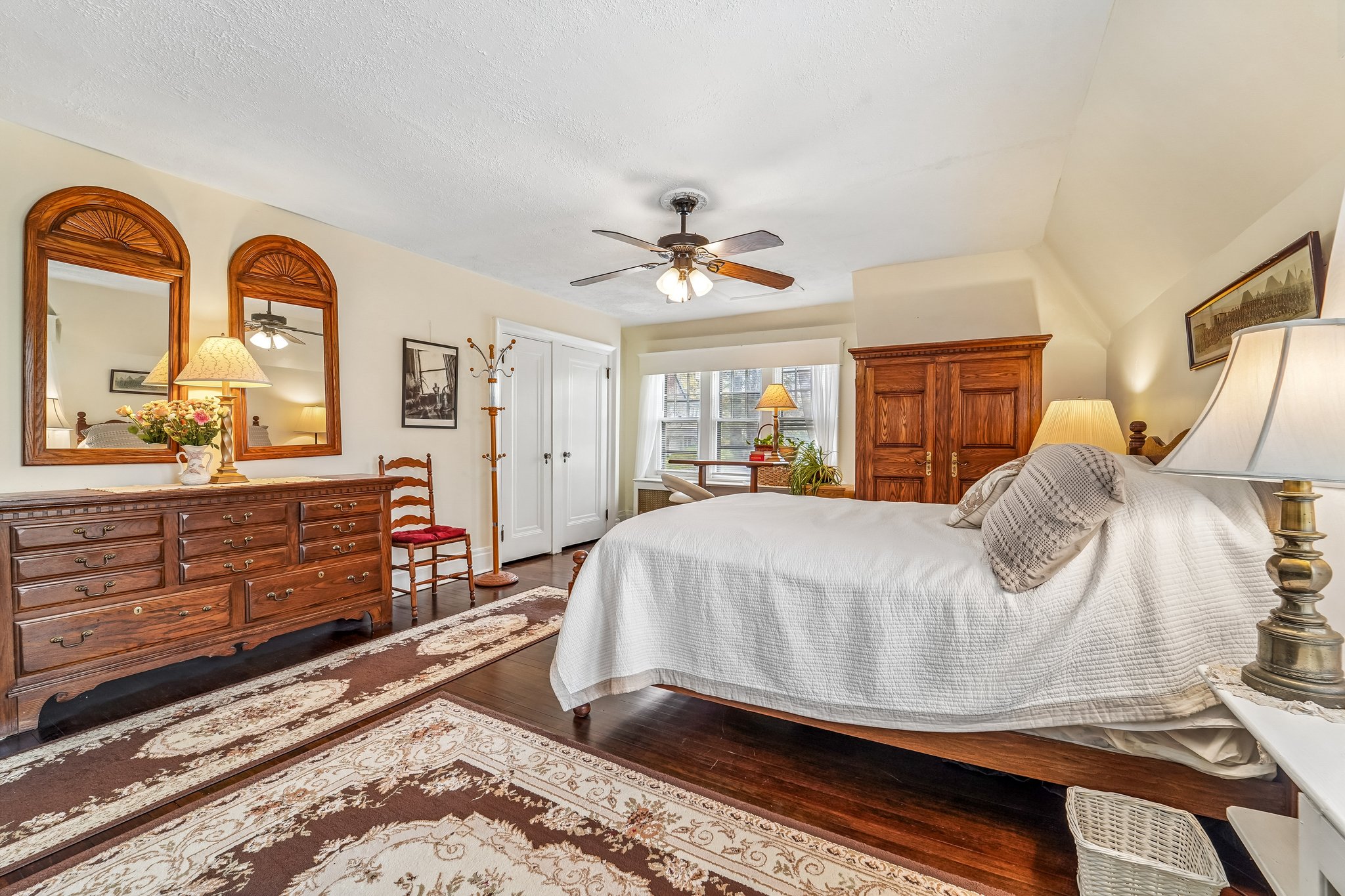 Goodwin Ter-S2104-037.jpg