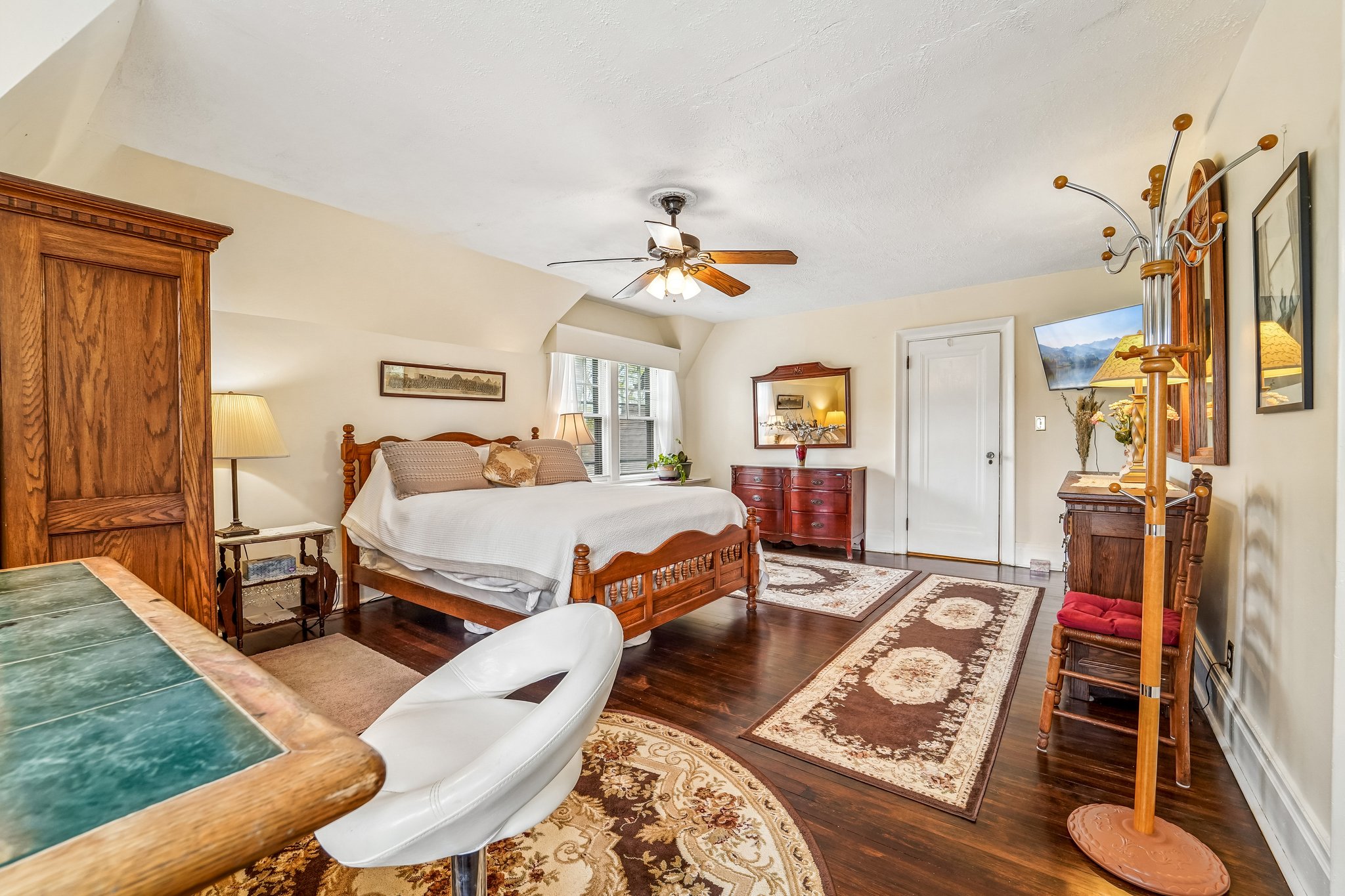 Goodwin Ter-S2104-039.jpg