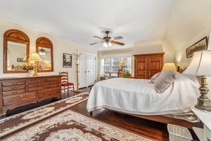 Goodwin Ter-S2104-037.jpg