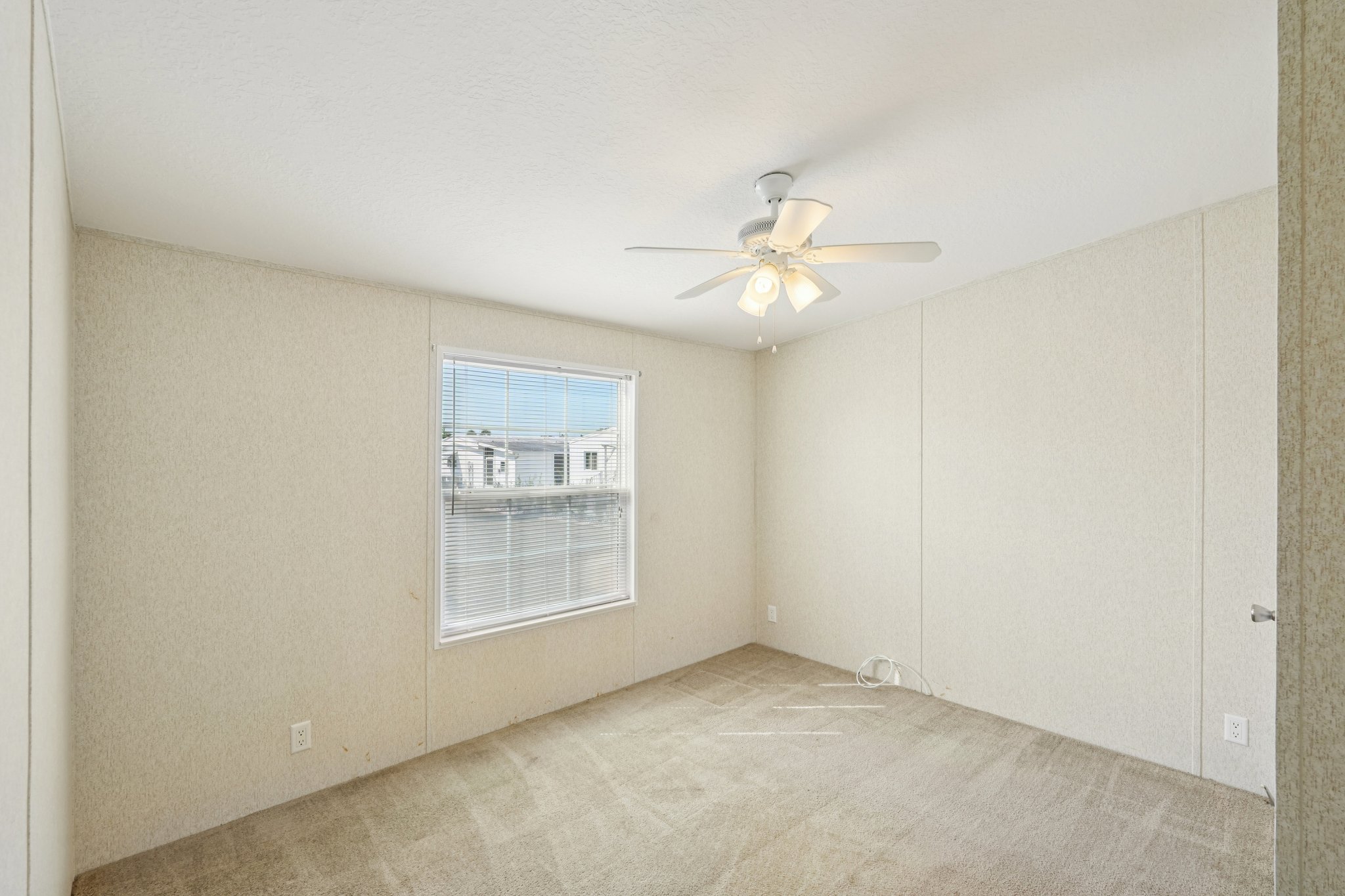 Kim Dr-S2802-018.jpg