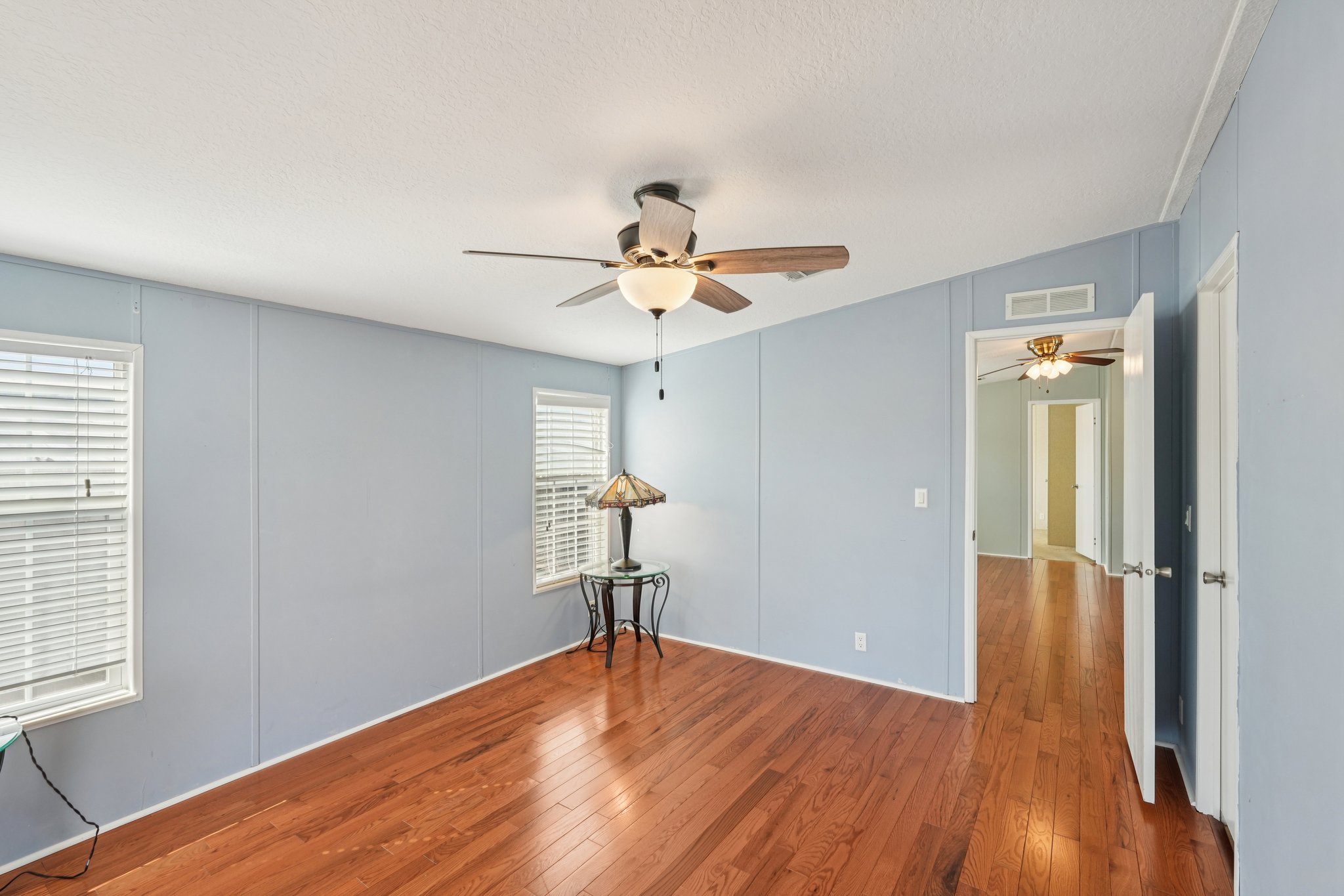 Kim Dr-S2802-025.jpg