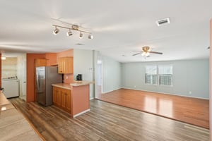 Kim Dr-S2802-012.jpg