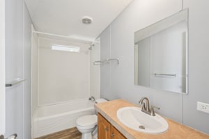 Kim Dr-S2802-022.jpg