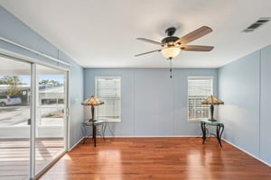 Kim Dr-S2802-024.jpg