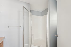 Kim Dr-S2802-027.jpg