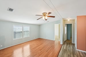 Kim Dr-S2802-029.jpg