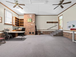  Photo 35