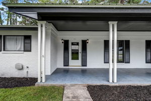 Front Entry Detail