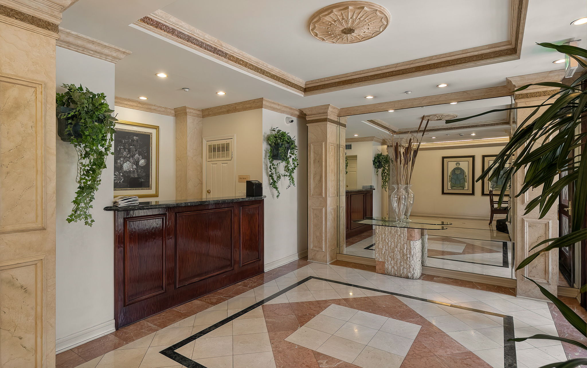 121 N Almont Drive 201-3